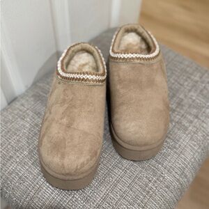 UNIONBAY Women's Faux Suede Slip-On Clogs in Tan